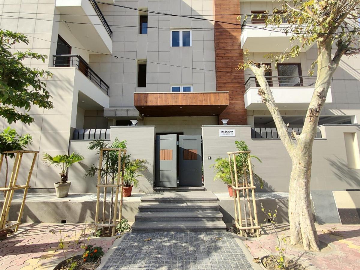 The Shacon Hotel Noida Exterior photo