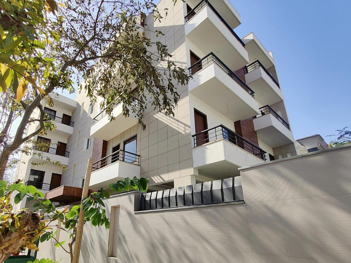 The Shacon Hotel Noida Exterior photo
