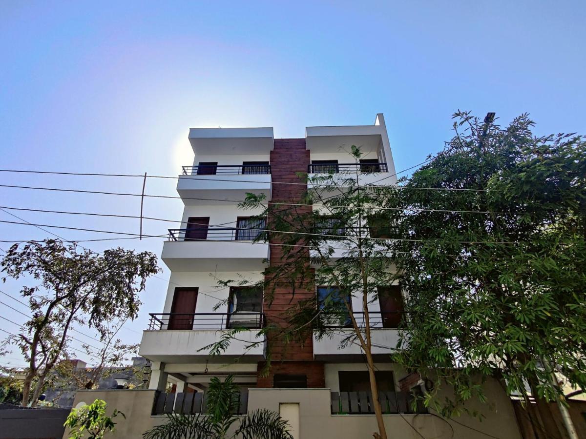 The Shacon Hotel Noida Exterior photo